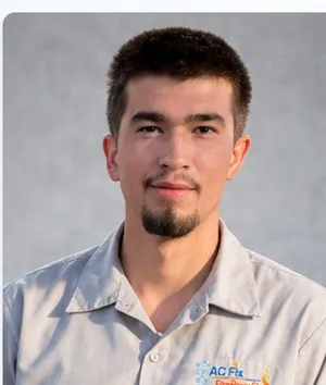 Camilo, Technician